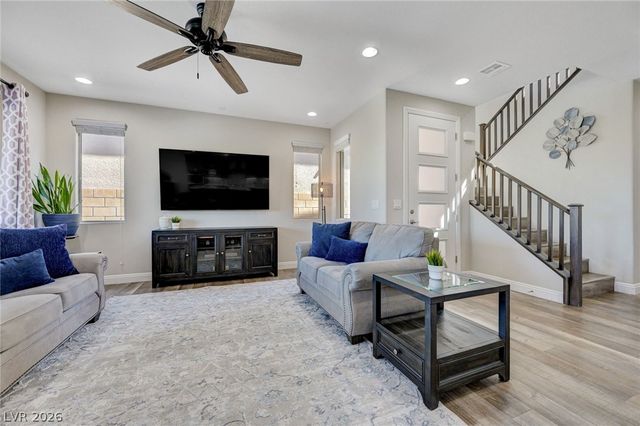 12466 Point Sierra Street, Las Vegas, NV 89138