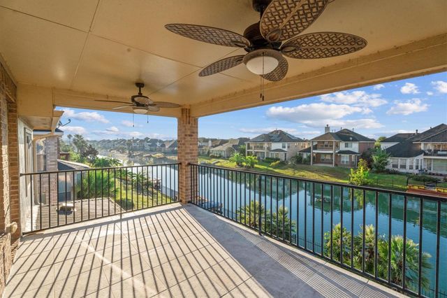 18119 Blues Point Drive, Cypress, TX 77429