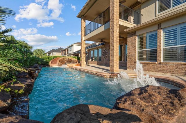 18119 Blues Point Drive, Cypress, TX 77429