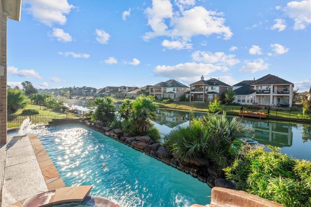 18119 Blues Point Drive, Cypress, TX 77429