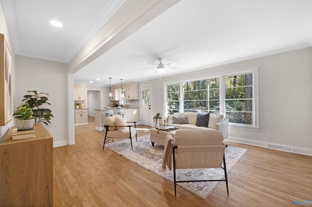 8603 Hickory Hill Lane, Huntsville, AL 35802