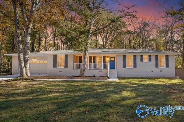 8603 Hickory Hill Lane, Huntsville, AL 35802