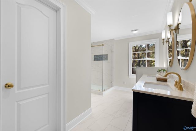 8603 Hickory Hill Lane, Huntsville, AL 35802