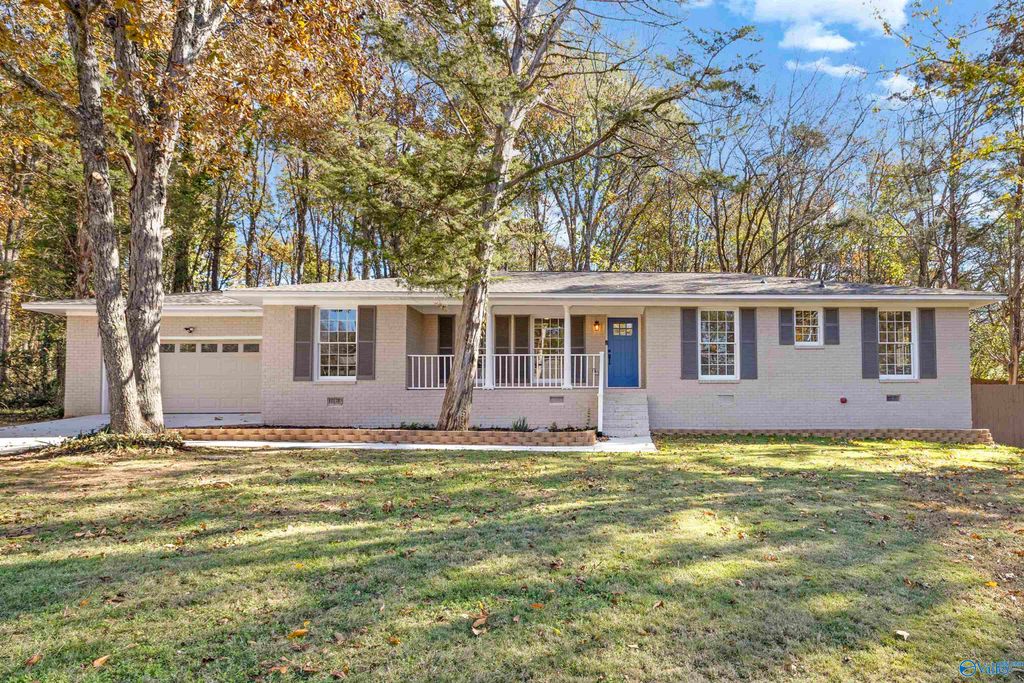 8603 Hickory Hill Lane, Huntsville, AL 35802