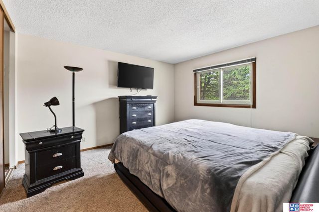 4607 Grassridge Road, Lincoln, NE 68512