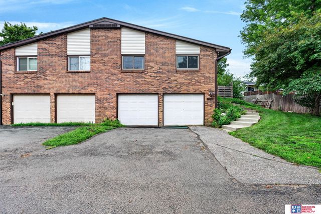 4607 Grassridge Road, Lincoln, NE 68512