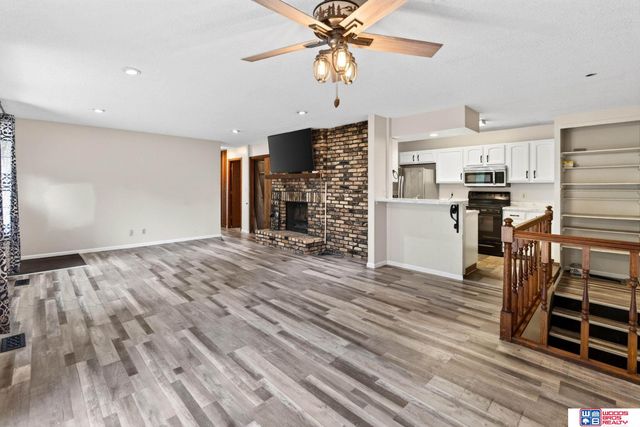 4607 Grassridge Road, Lincoln, NE 68512