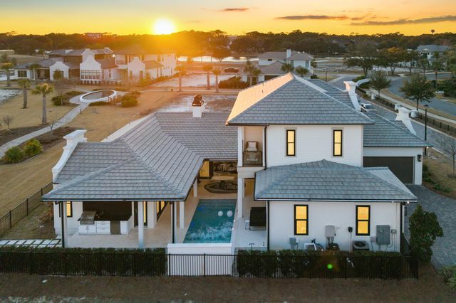 4558 Leeward Lane, Destin, FL 32541