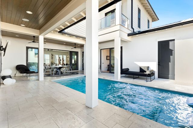 4558 Leeward Lane, Destin, FL 32541