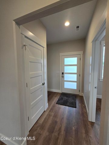 13932 N Rainier Loop, Rathdrum, ID 83858