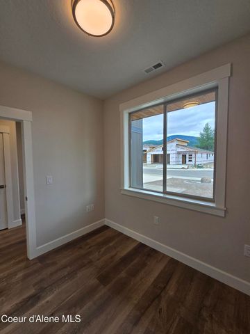 13932 N Rainier Loop, Rathdrum, ID 83858