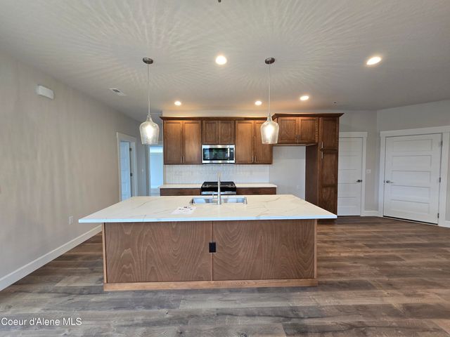 13932 N Rainier Loop, Rathdrum, ID 83858