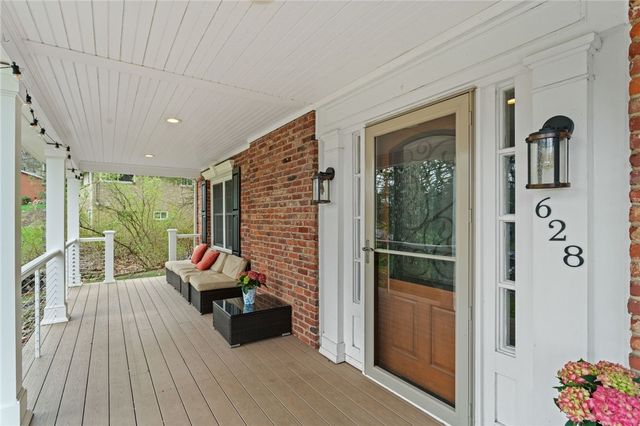 628 Westland Dr, Richland, PA 15044