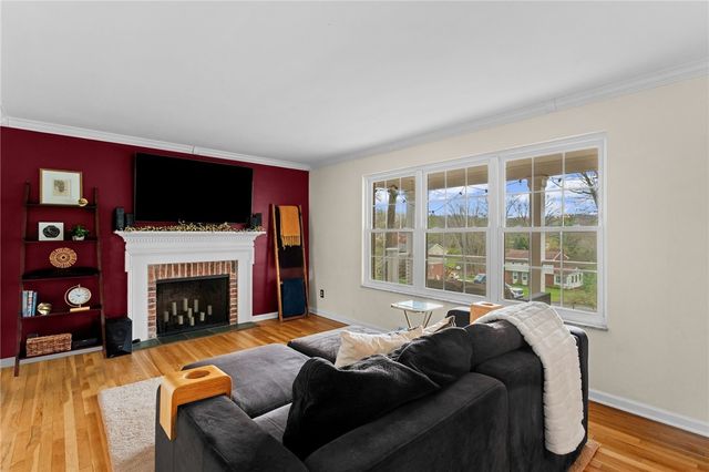 628 Westland Dr, Richland, PA 15044