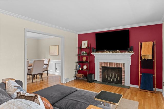 628 Westland Dr, Richland, PA 15044