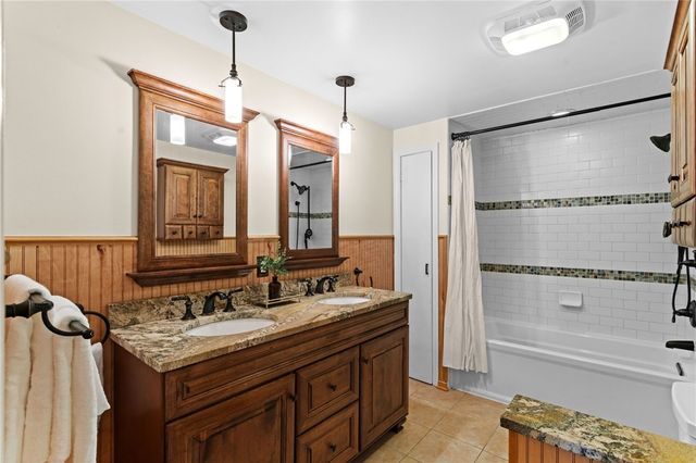 628 Westland Dr, Richland, PA 15044