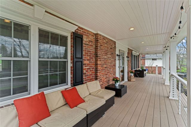 628 Westland Dr, Richland, PA 15044