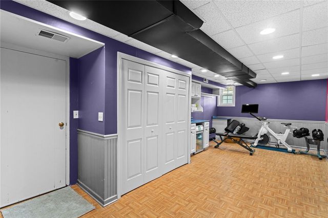 628 Westland Dr, Richland, PA 15044