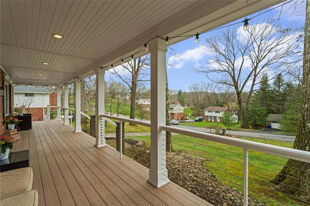 628 Westland Dr, Richland, PA 15044