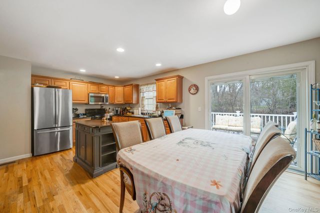 268 Holbrook Road, Ronkonkoma, NY 11779