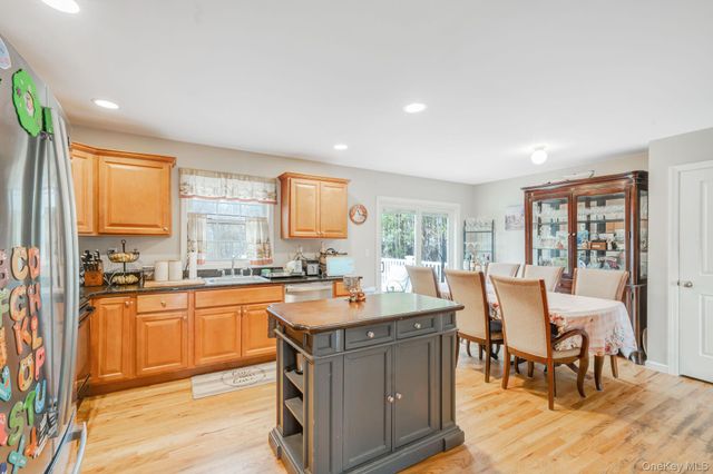 268 Holbrook Road, Ronkonkoma, NY 11779