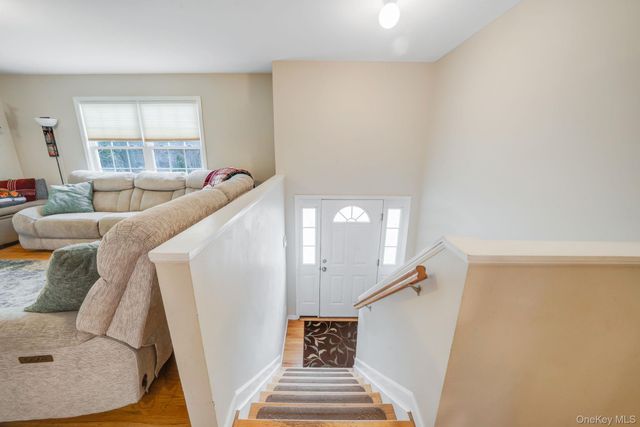 268 Holbrook Road, Ronkonkoma, NY 11779