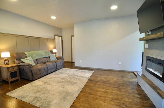 125 E Ingersoll Street, Boyd, WI 54726