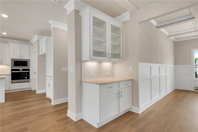 237 Cherokee Rose Lane, Hoschton, GA 30548