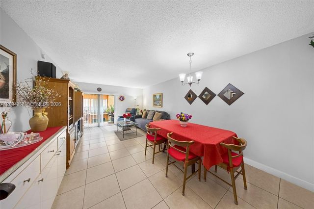 1950 W 54th Street 206, Hialeah, FL 33012