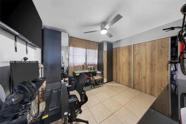 1950 W 54th Street 206, Hialeah, FL 33012