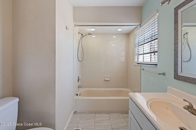 1300 Arlington Lane NE, 116, Palm Bay, FL 32905