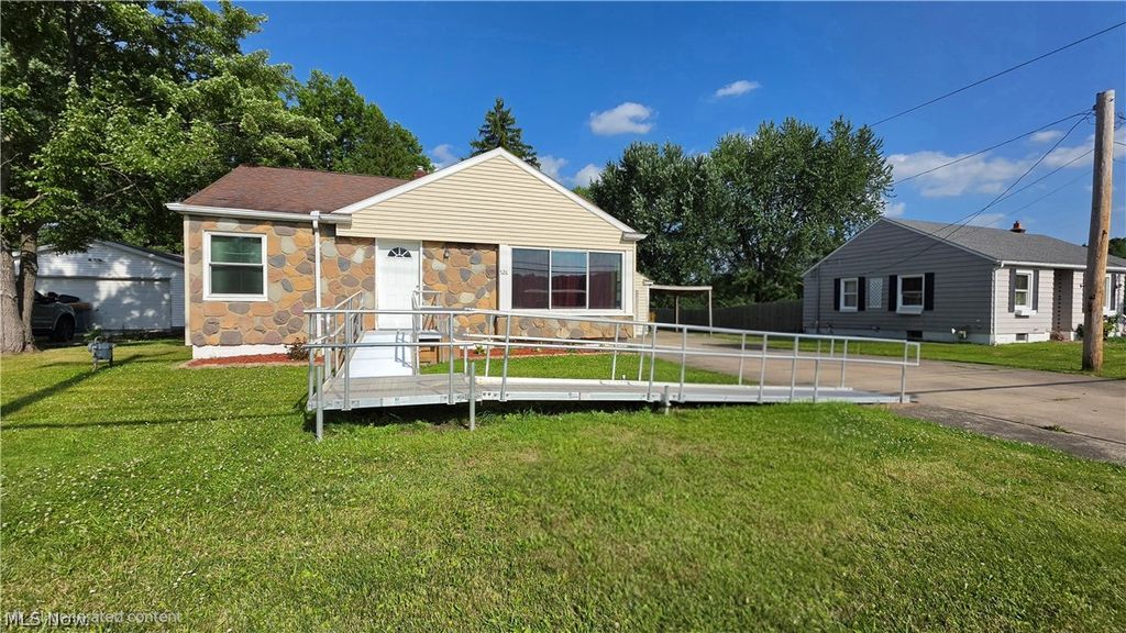 526 Ridge Road, Newton Falls, OH 44444