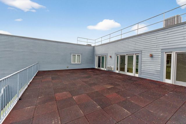 10 E Weber Road, 402, Columbus, OH 43202