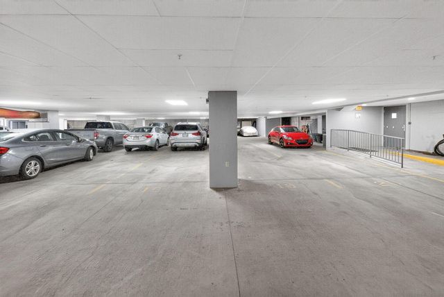 10 E Weber Road, 402, Columbus, OH 43202