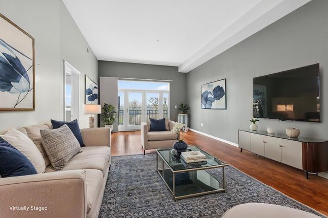 10 E Weber Road, 402, Columbus, OH 43202