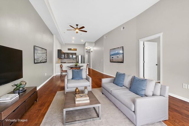 10 E Weber Road, 402, Columbus, OH 43202