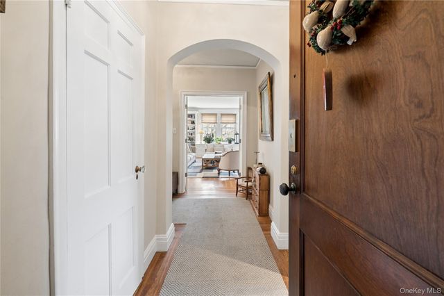 9 Tanglewylde Avenue 4B, Bronxville, NY 10708