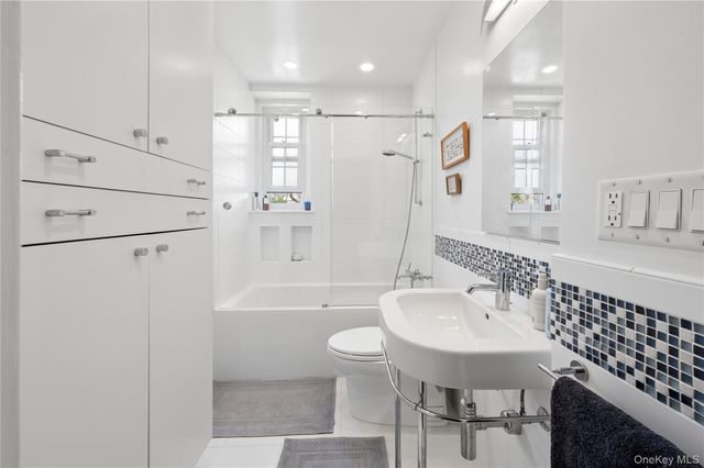 9 Tanglewylde Avenue 4B, Bronxville, NY 10708