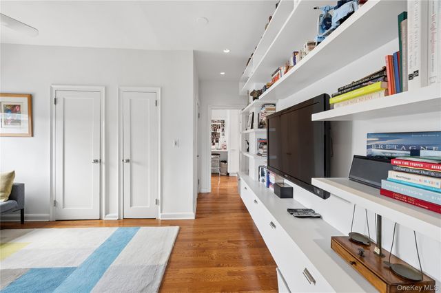 9 Tanglewylde Avenue 4B, Bronxville, NY 10708
