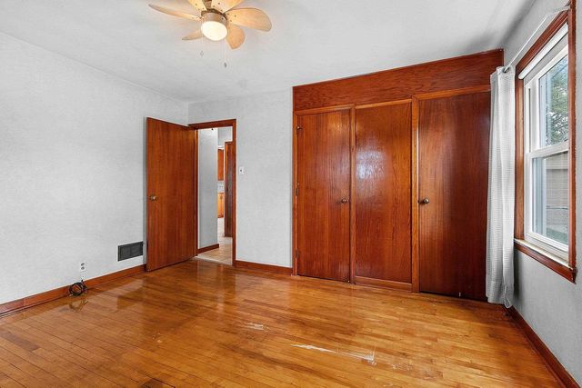 1030 HICKORY HILL DRIVE, Green Bay, WI 54304