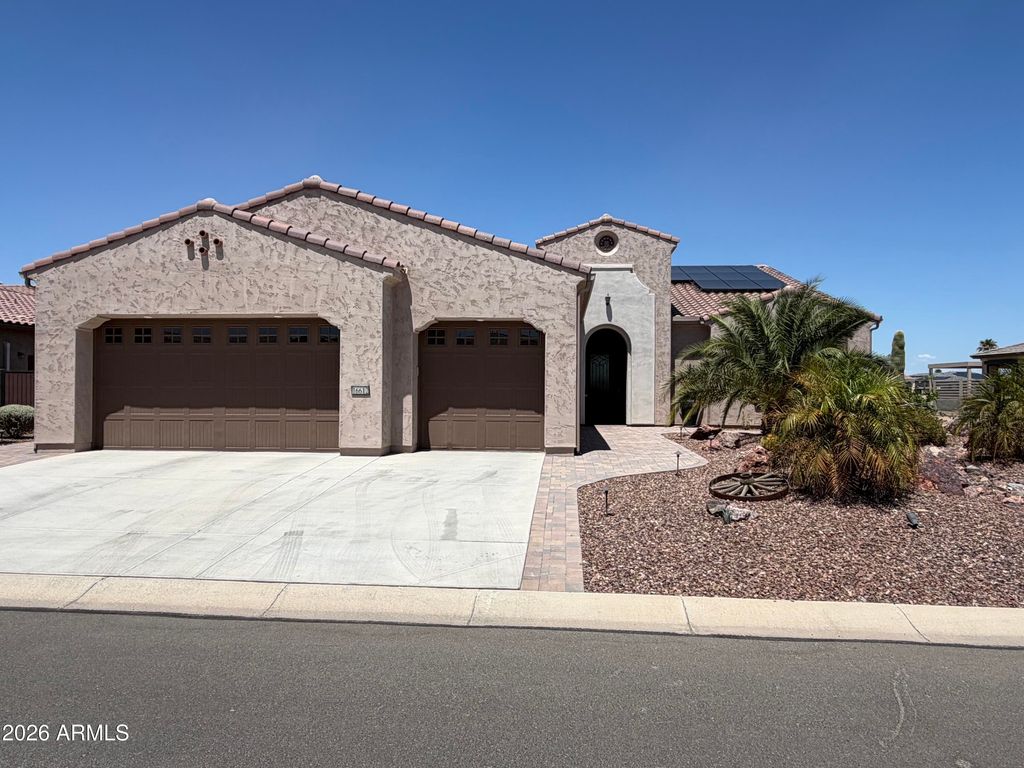Image 1 of property listing at 16612 W PINCHOT Avenue, Goodyear, AZ 85395