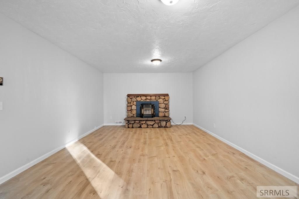 Image 10 of property listing at 549 E 1200 N, Shelley, ID 83274