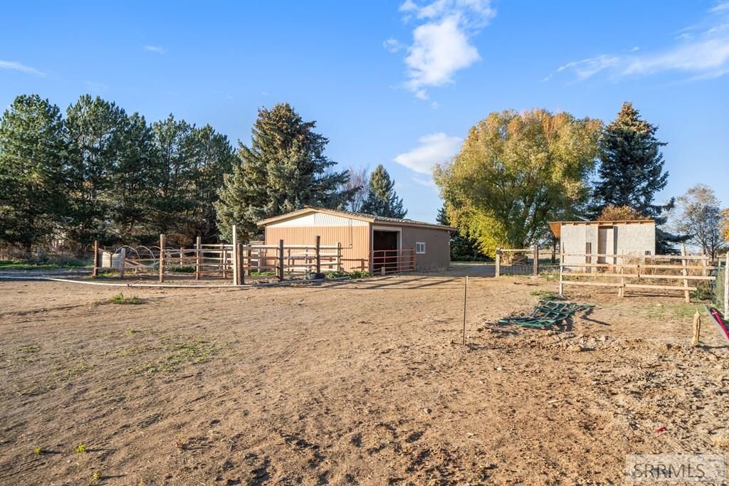 Image 23 of property listing at 549 E 1200 N, Shelley, ID 83274