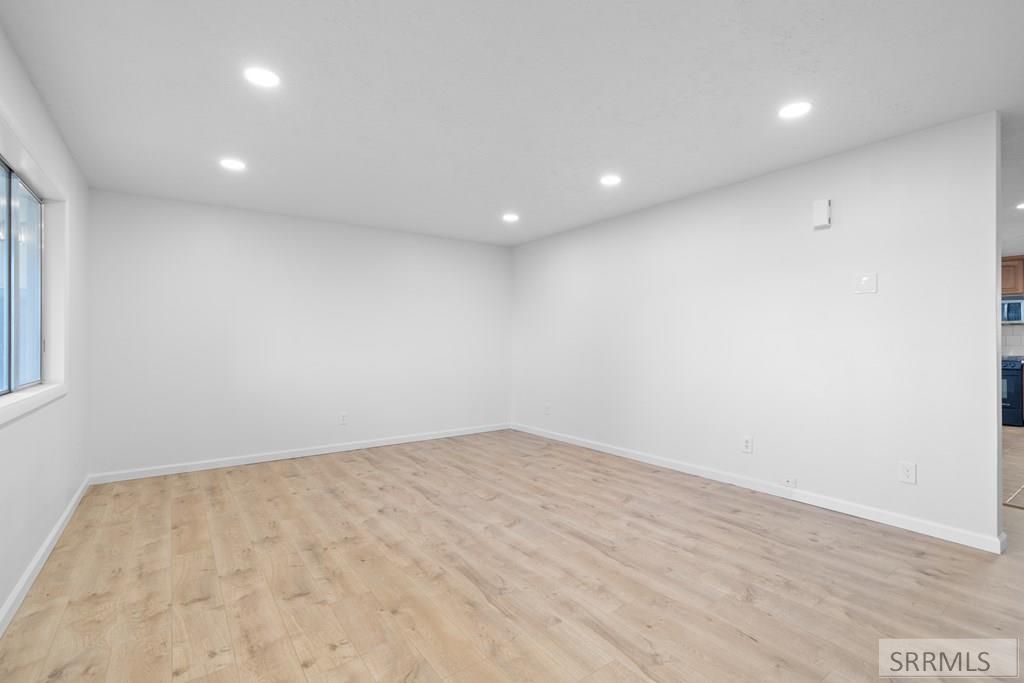 Image 5 of property listing at 549 E 1200 N, Shelley, ID 83274