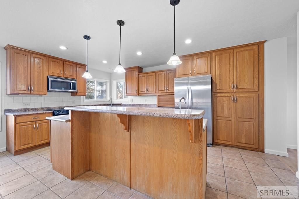 Image 8 of property listing at 549 E 1200 N, Shelley, ID 83274