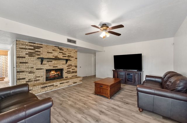 3321 Edgecliff Drive, Garland, TX 75043