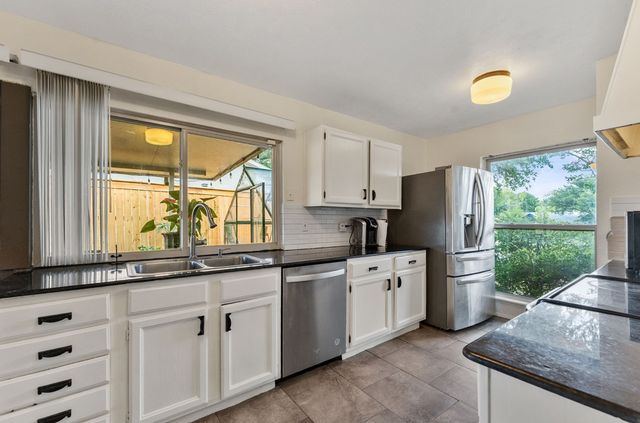 3321 Edgecliff Drive, Garland, TX 75043