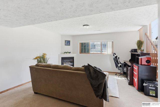 15528 Margo Street, Omaha, NE 68138