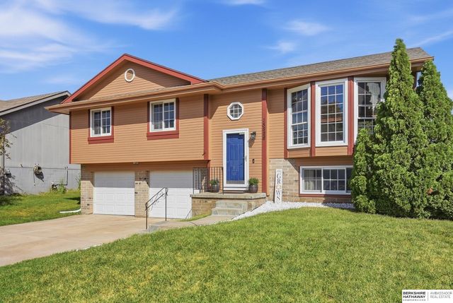 15528 Margo Street, Omaha, NE 68138
