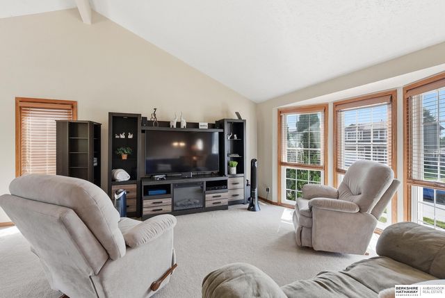 15528 Margo Street, Omaha, NE 68138